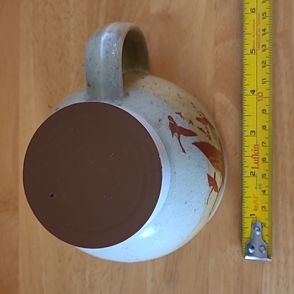 HANDCRAFTED POTTERY Lidded Travel/Office Mug - Picture 13 of 16